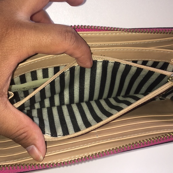 Kate Spade Wallet - Picture 7 of 8